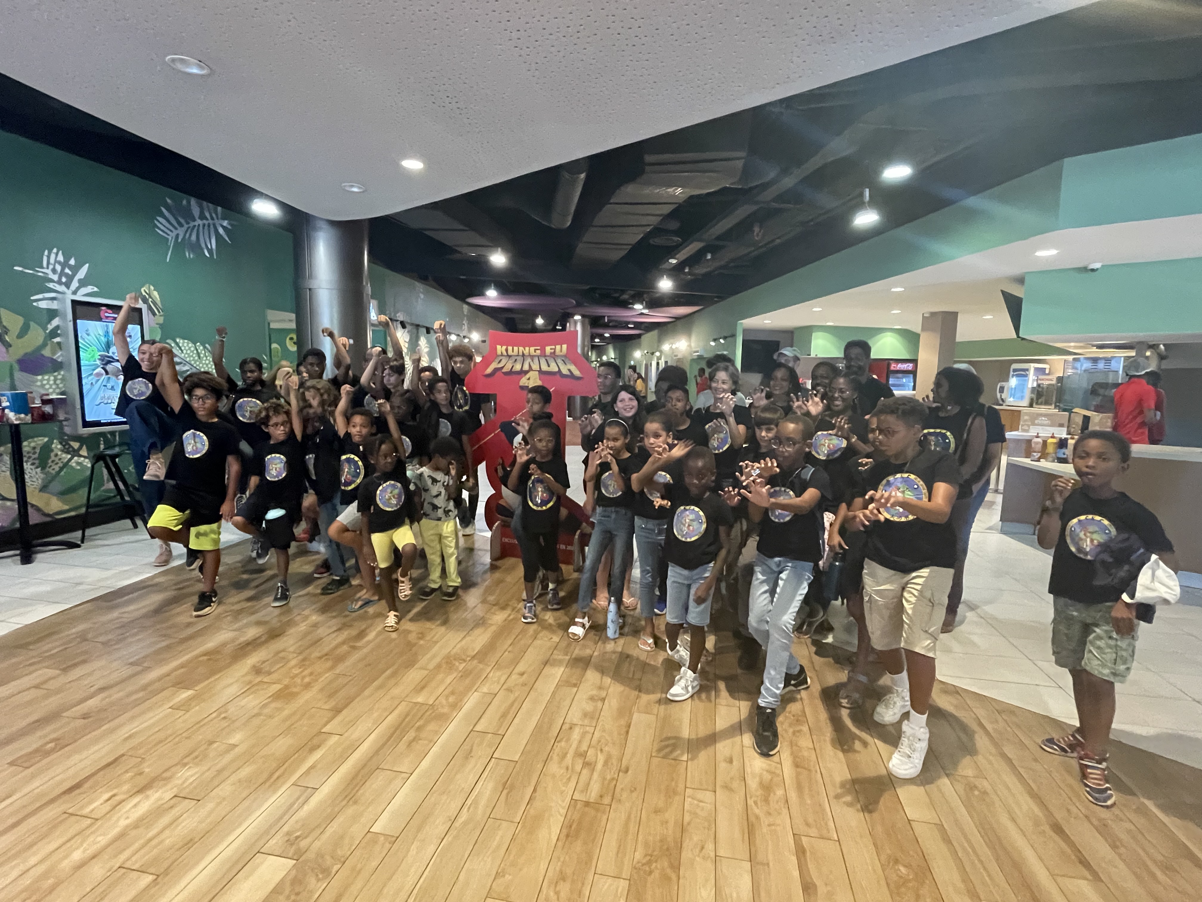 Sortie du club au cinéma